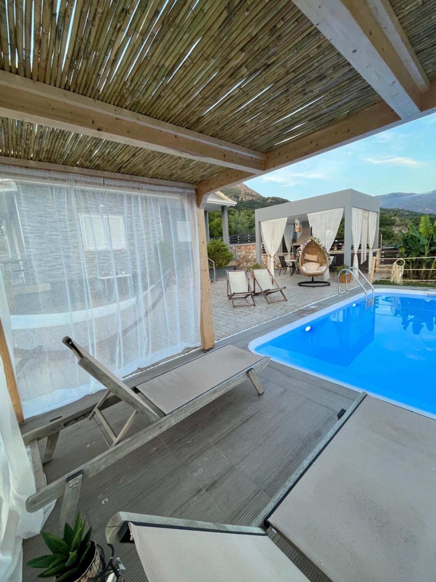 Villa Elli Choika Exteriör bild